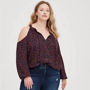 TORRID Cold Shoulder Top Fall Colors Top Size 2 (2XL)
